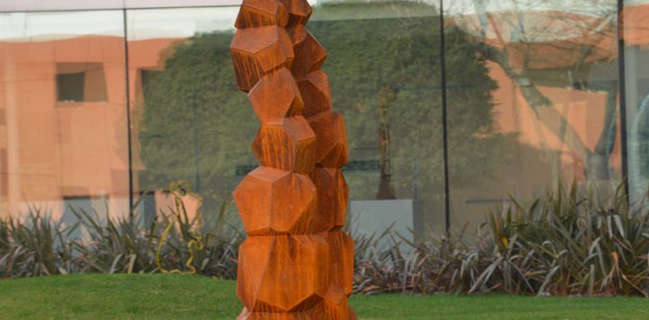antony_gormley-swissotel-buyuk-efes-izmir-2