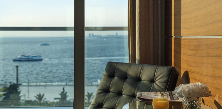 swissotel-buyuk-efes-izmir-executive-room_sea_view-2