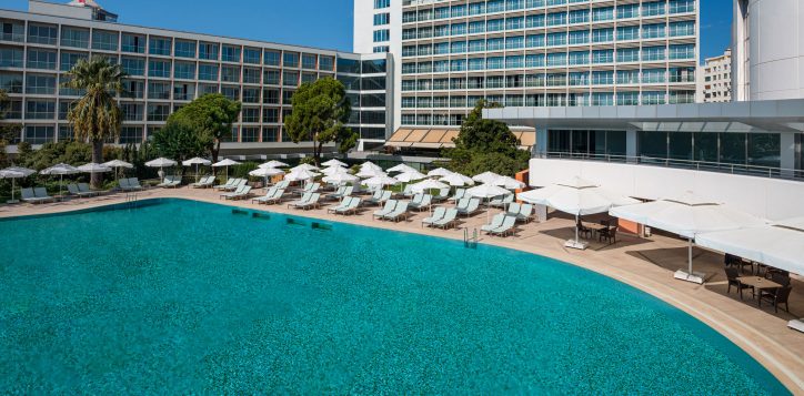 pool-swissotel-buyuk-efes-izmir-2
