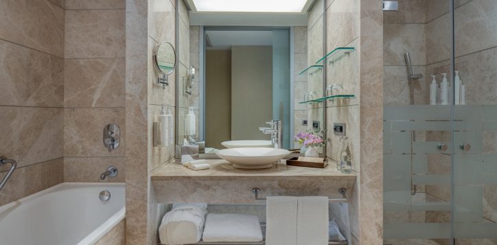 advantage-room_bathroom_2-buyuk-2